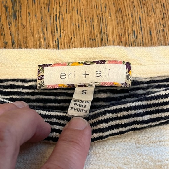 đź’™Eri + Ali striped pullover top in size S, sold at Anthropologie. - Picture 2 of 8